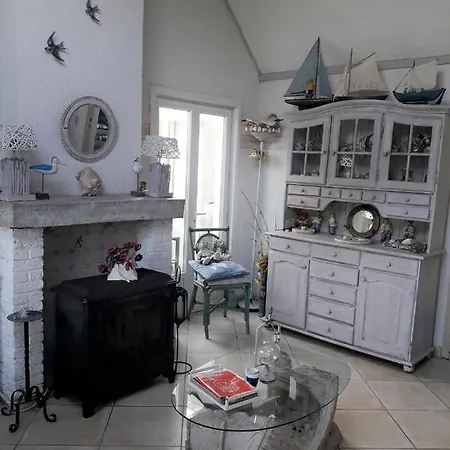Vakantiehuis In Nieuwpoort Met Tuin Holiday home