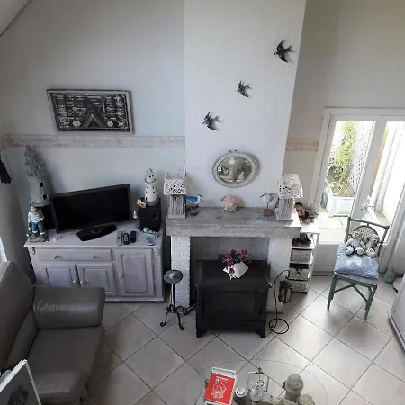 Holiday home Vakantiehuis In Nieuwpoort Met Tuin Nieuwpoort